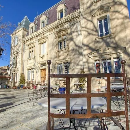 Le Mogador Chateau Du Martinet Bed and breakfast