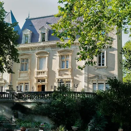 Le Mogador Chateau Du Martinet Bed and breakfast 3*